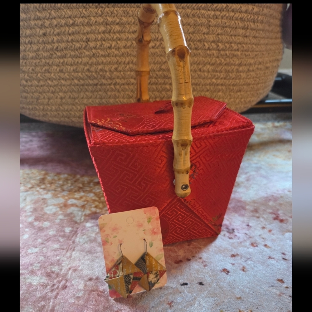 Chinese Style Takeout Red Silk Box Handbag Bamboo Handle Origami Silk Earrings
